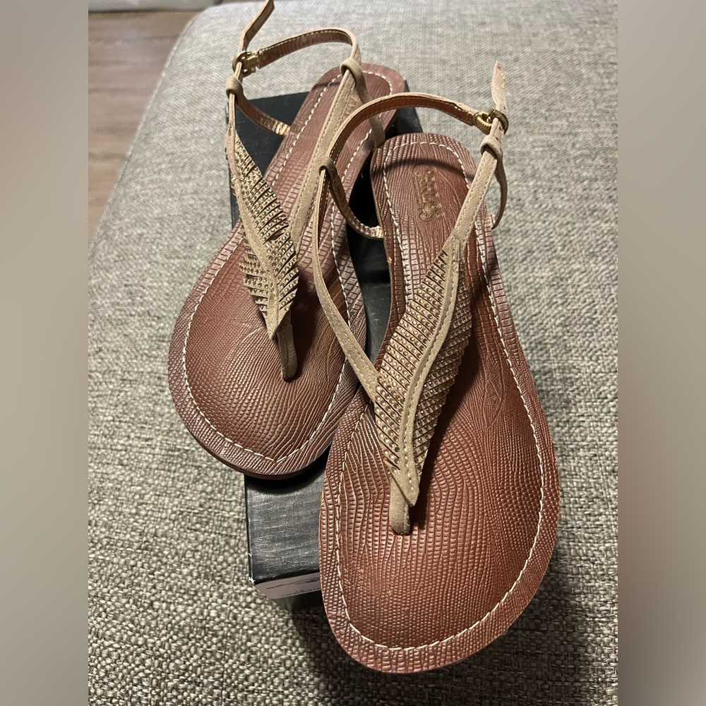 Women’s sandals